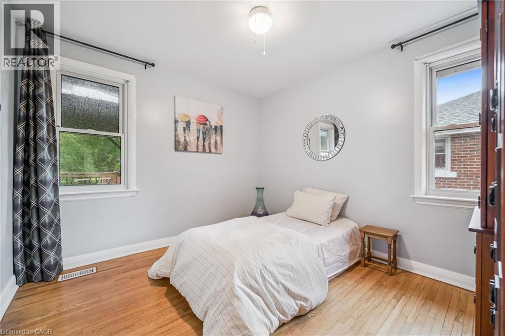 129 STEWART Avenue - 21