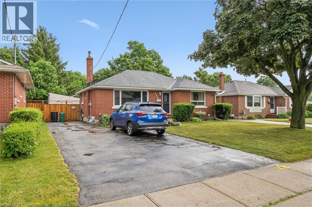 129 STEWART Avenue — photo 2