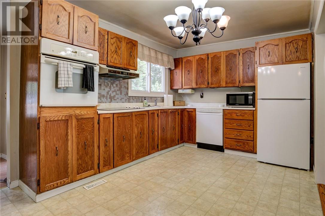 16 Marion - Image 7