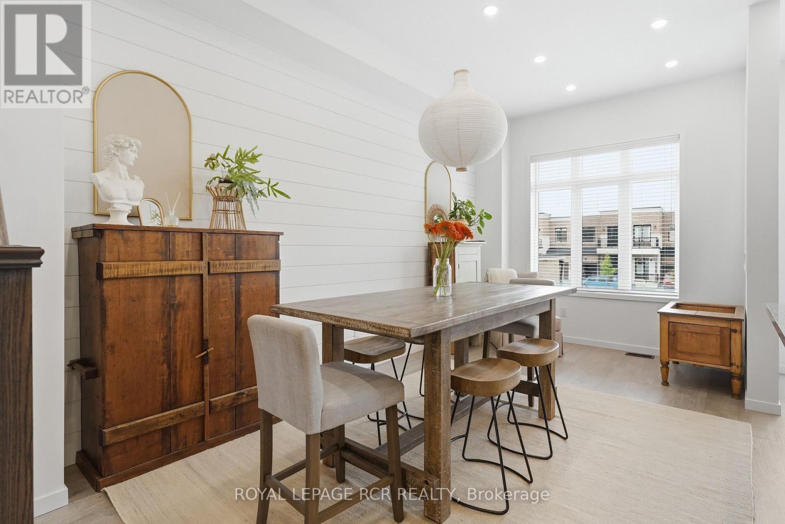 1202 WELLINGTON STREET E - 12
