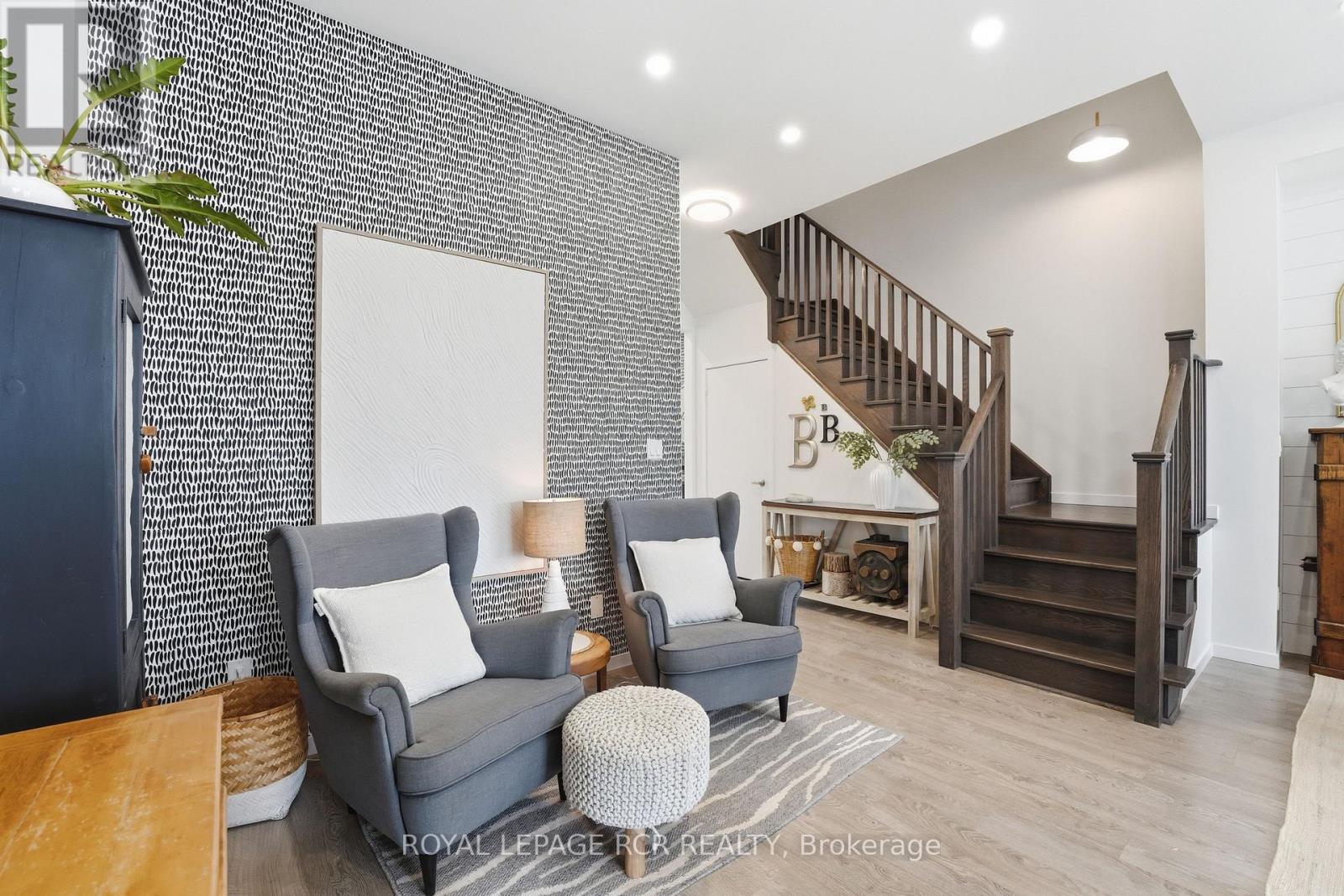 1202 WELLINGTON STREET E - 13