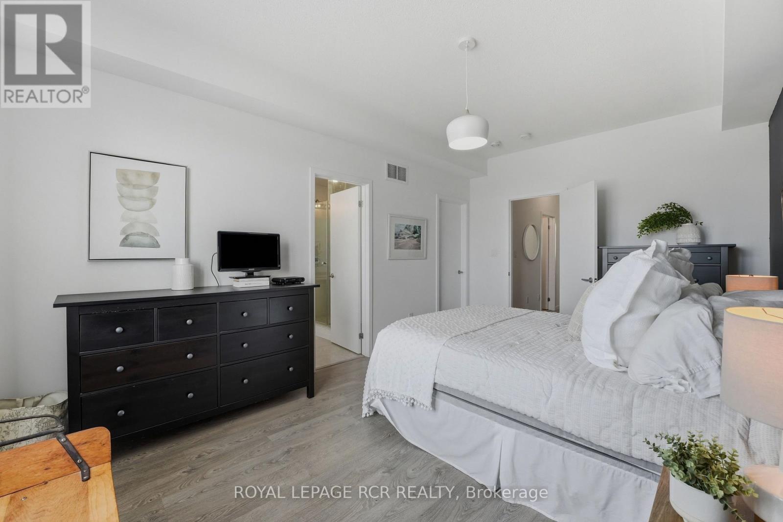 1202 WELLINGTON STREET E - 18
