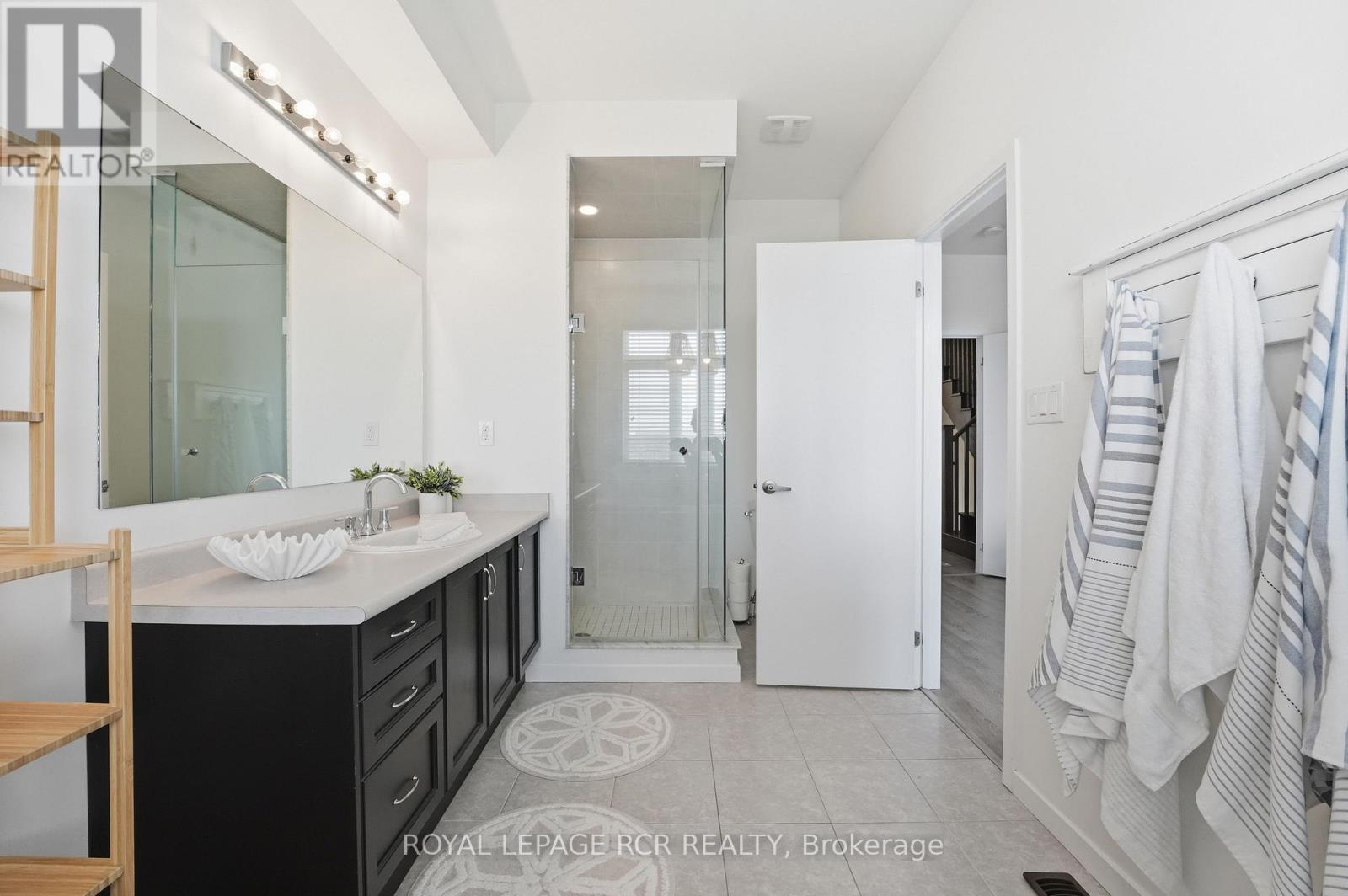 1202 WELLINGTON STREET E - 20