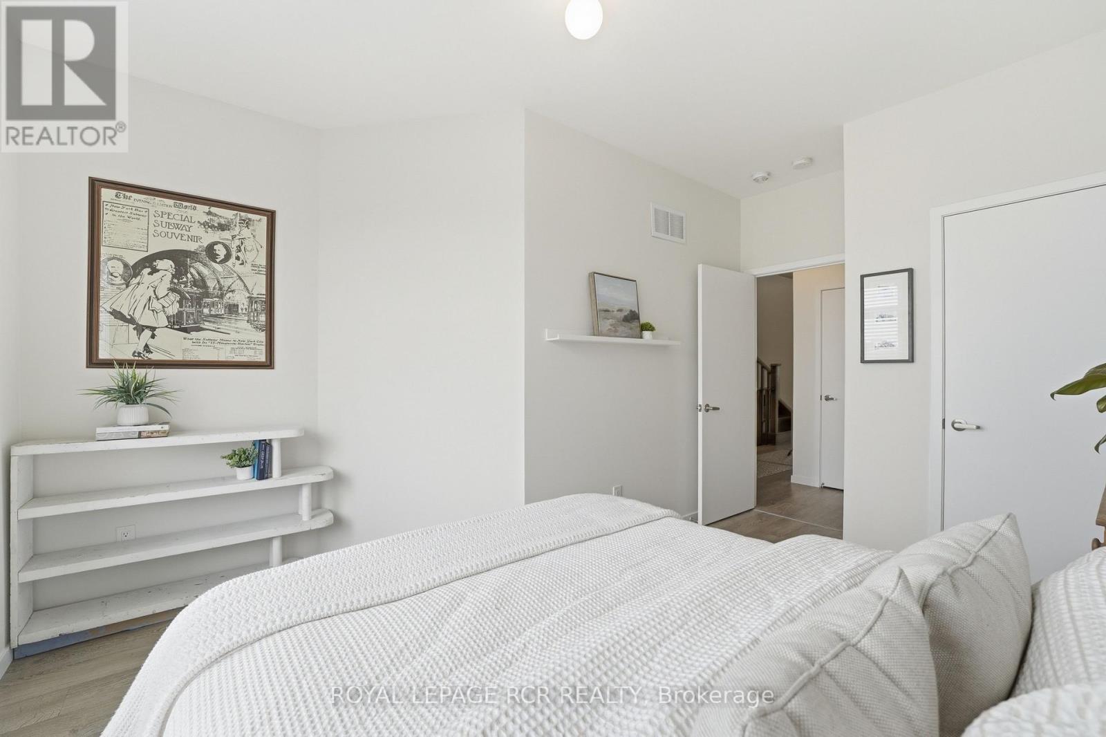 1202 WELLINGTON STREET E - 24