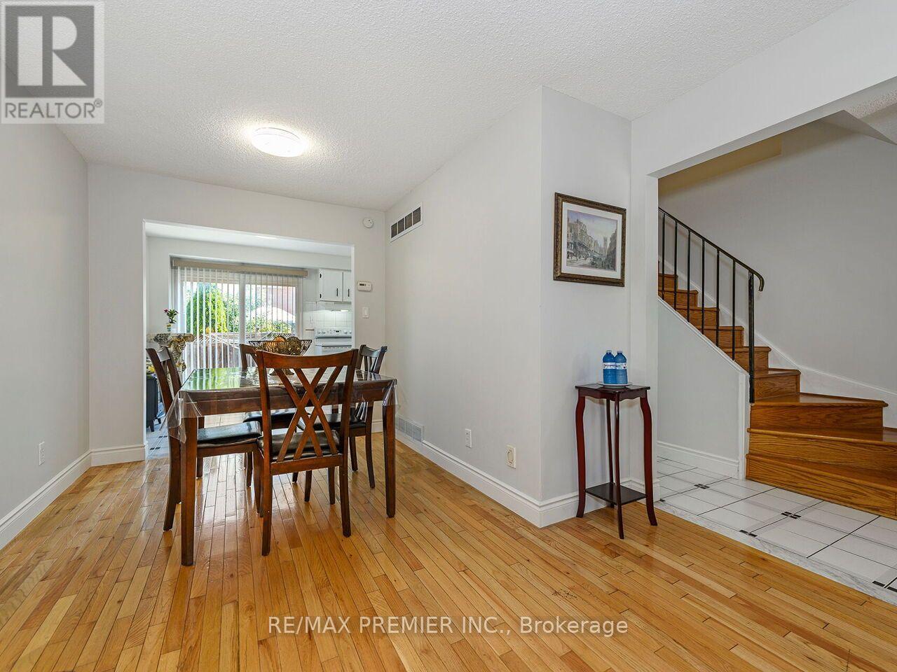 33 LAUREL VALLEY COURT - 10