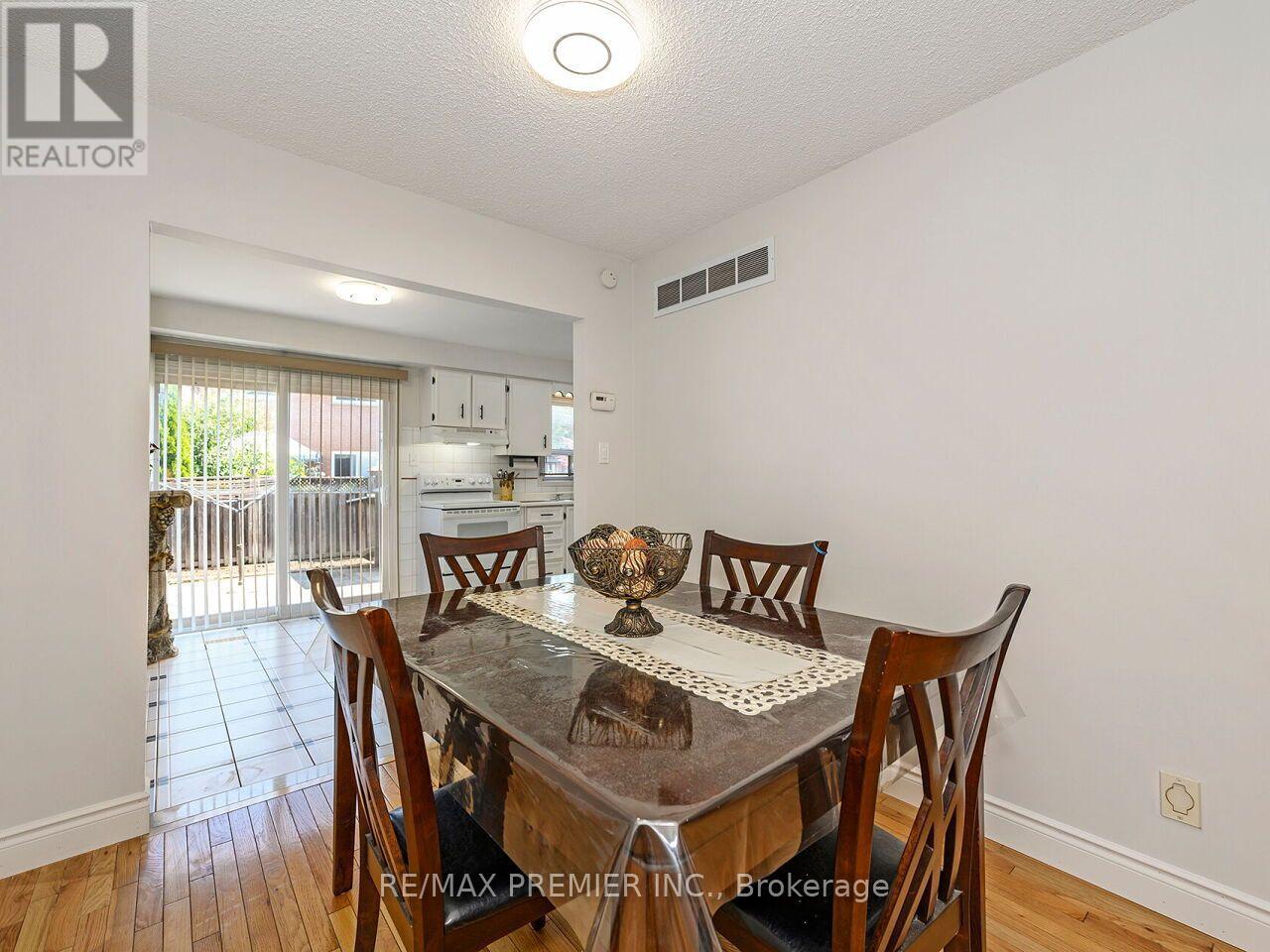 33 LAUREL VALLEY COURT - 11