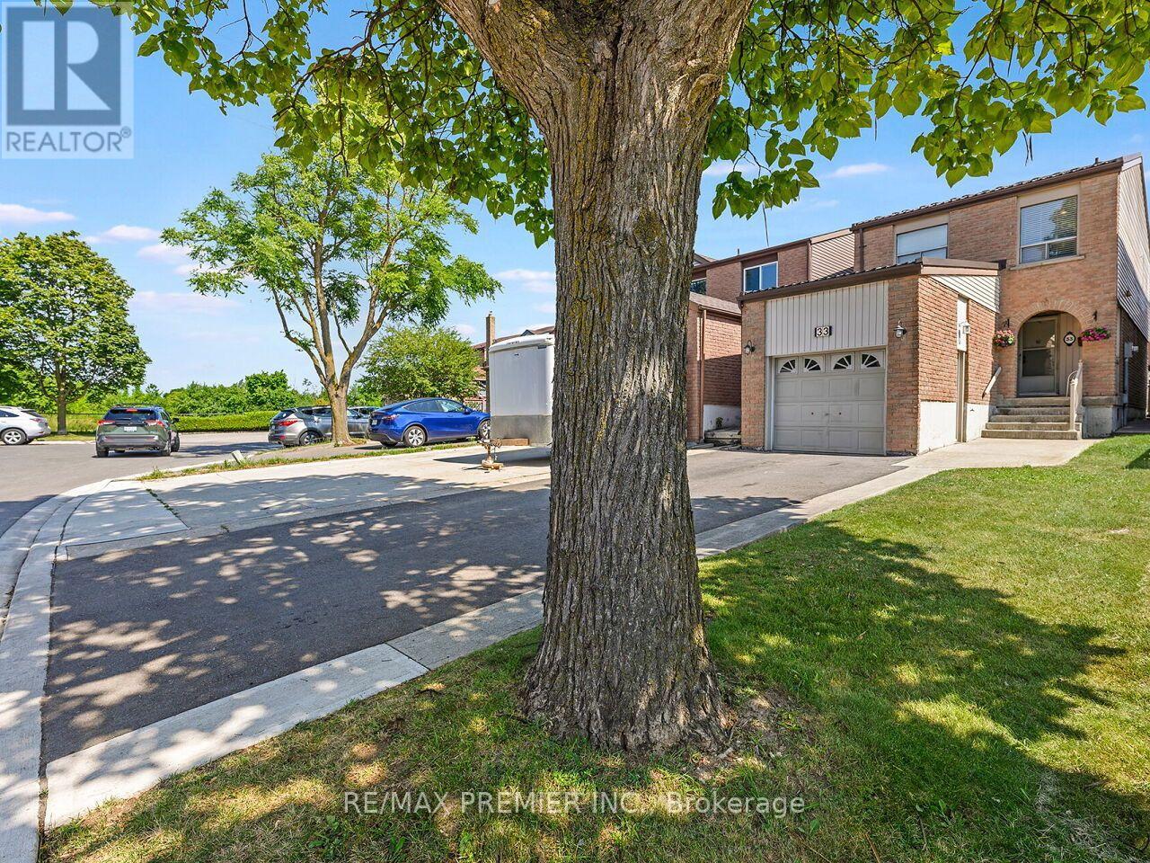 33 LAUREL VALLEY COURT - 3