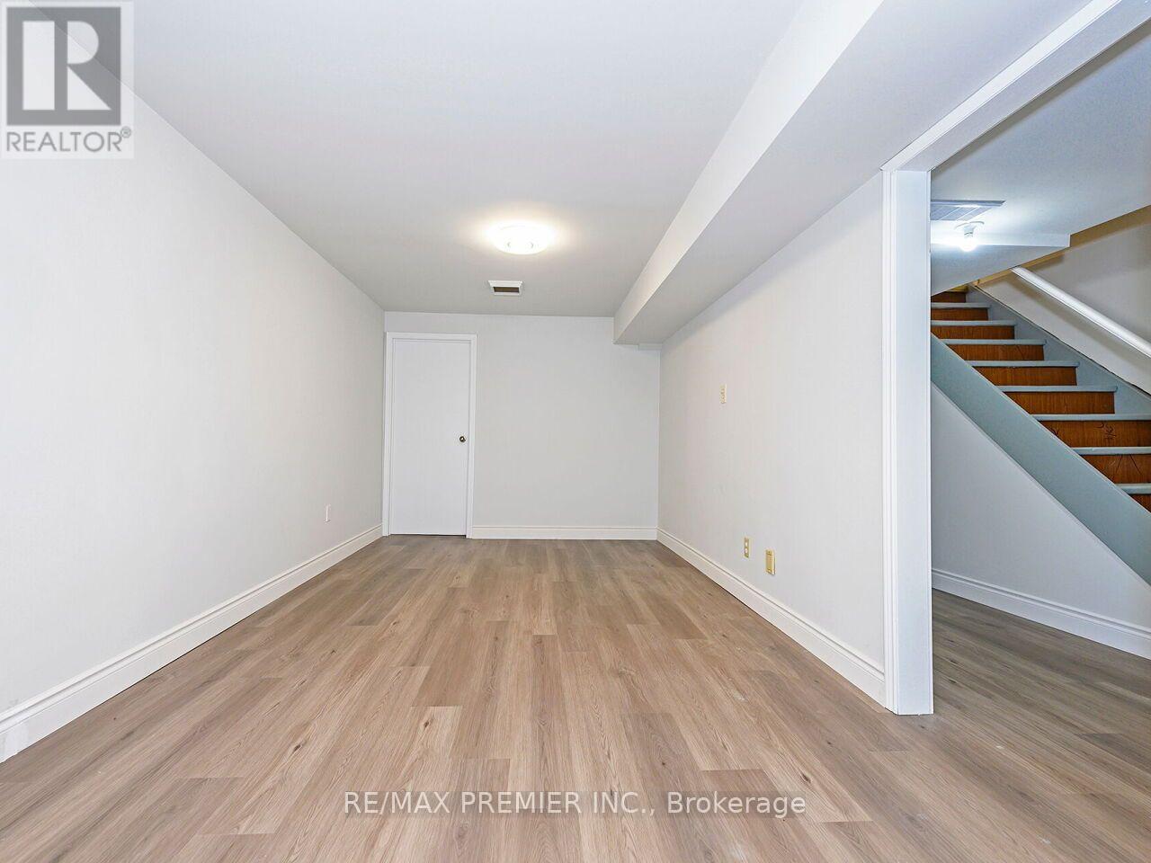 33 LAUREL VALLEY COURT - 31