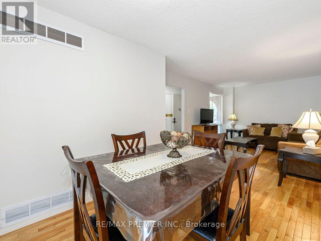 33 LAUREL VALLEY COURT - 9