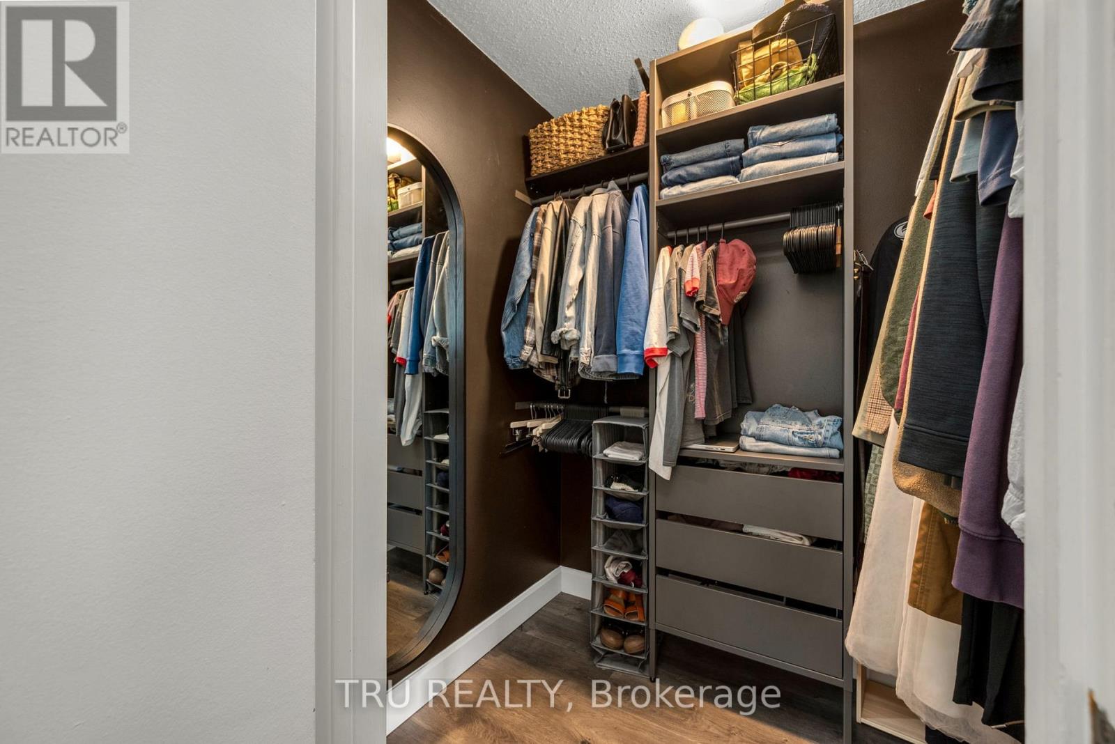 #G 270 DALEHURST DRIVE - Image 33