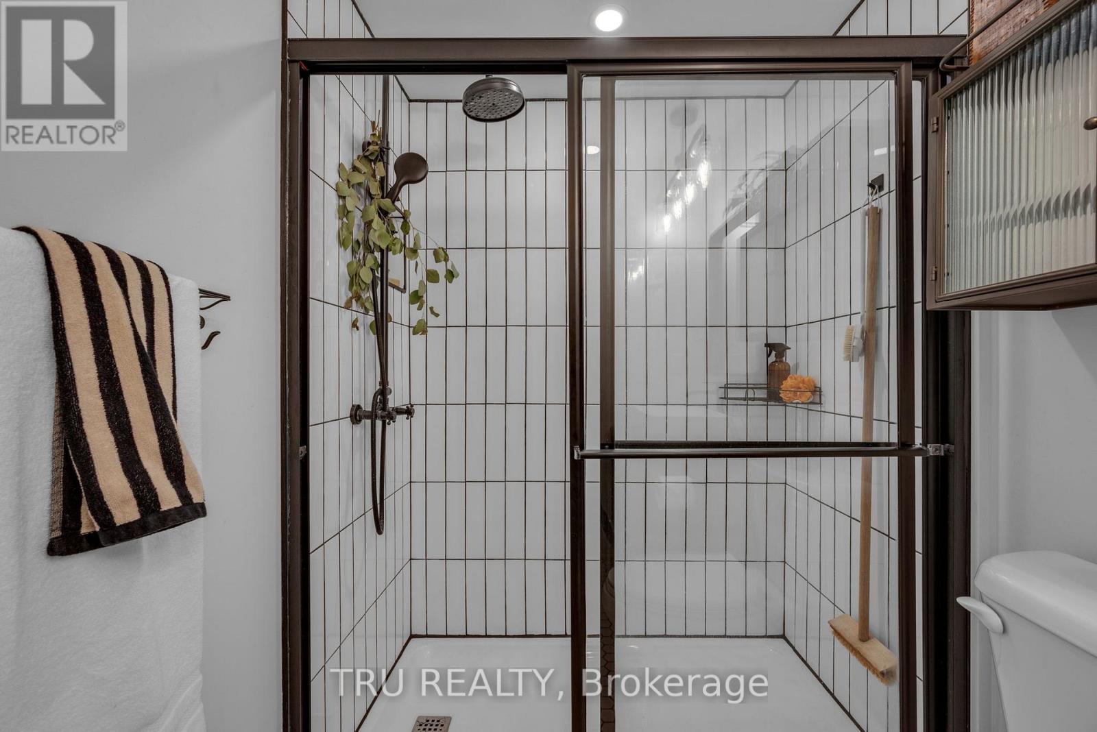 #G 270 DALEHURST DRIVE - Image 34