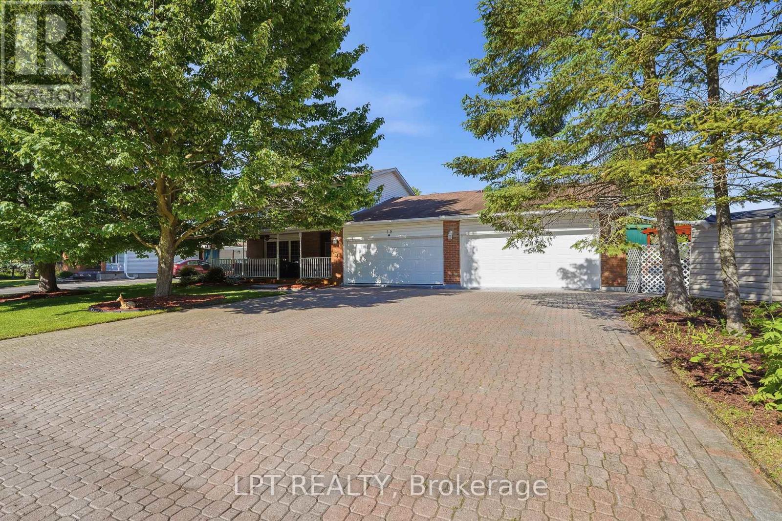 18 LOUISE CRESCENT - 1