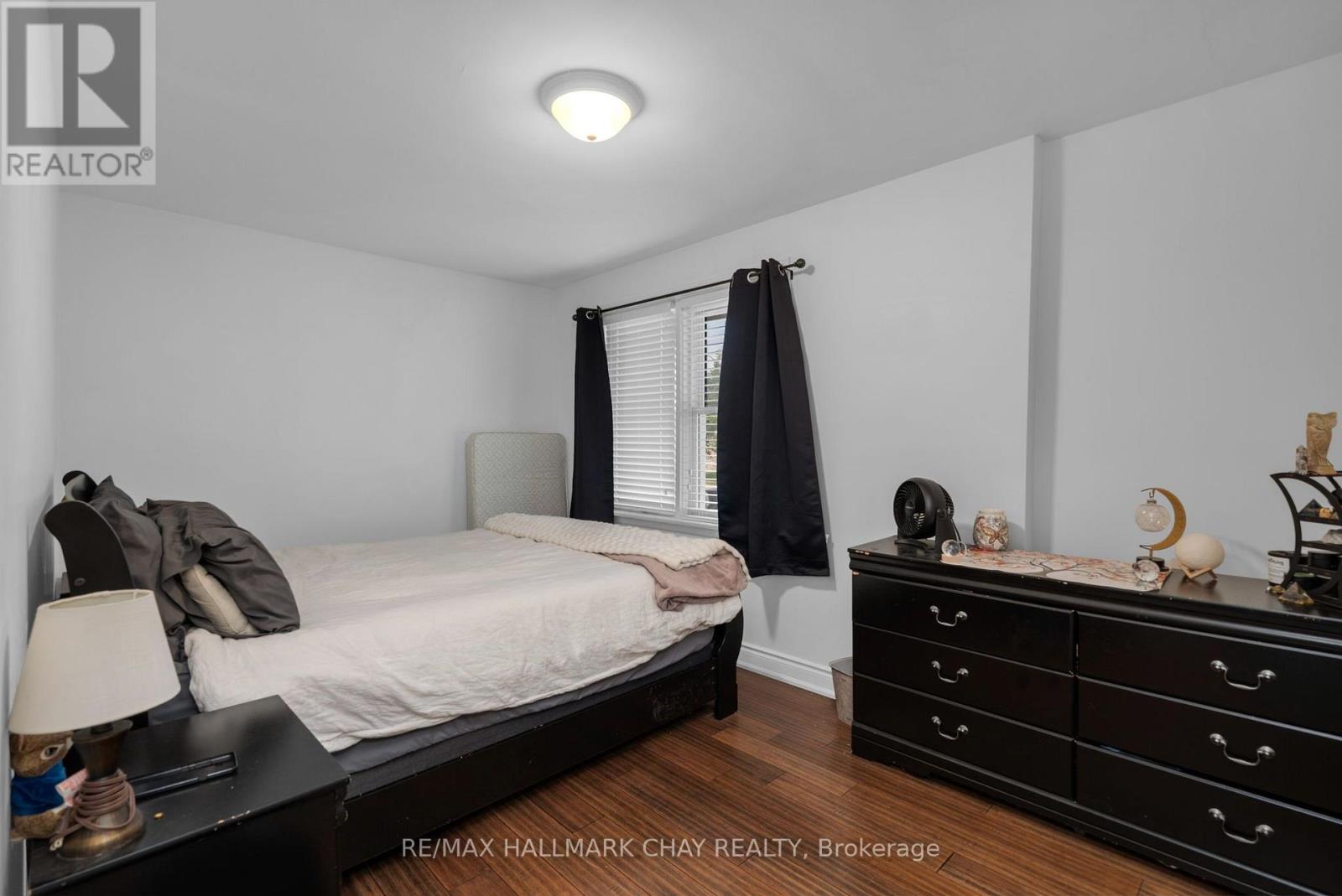254 ST VINCENT STREET - 10