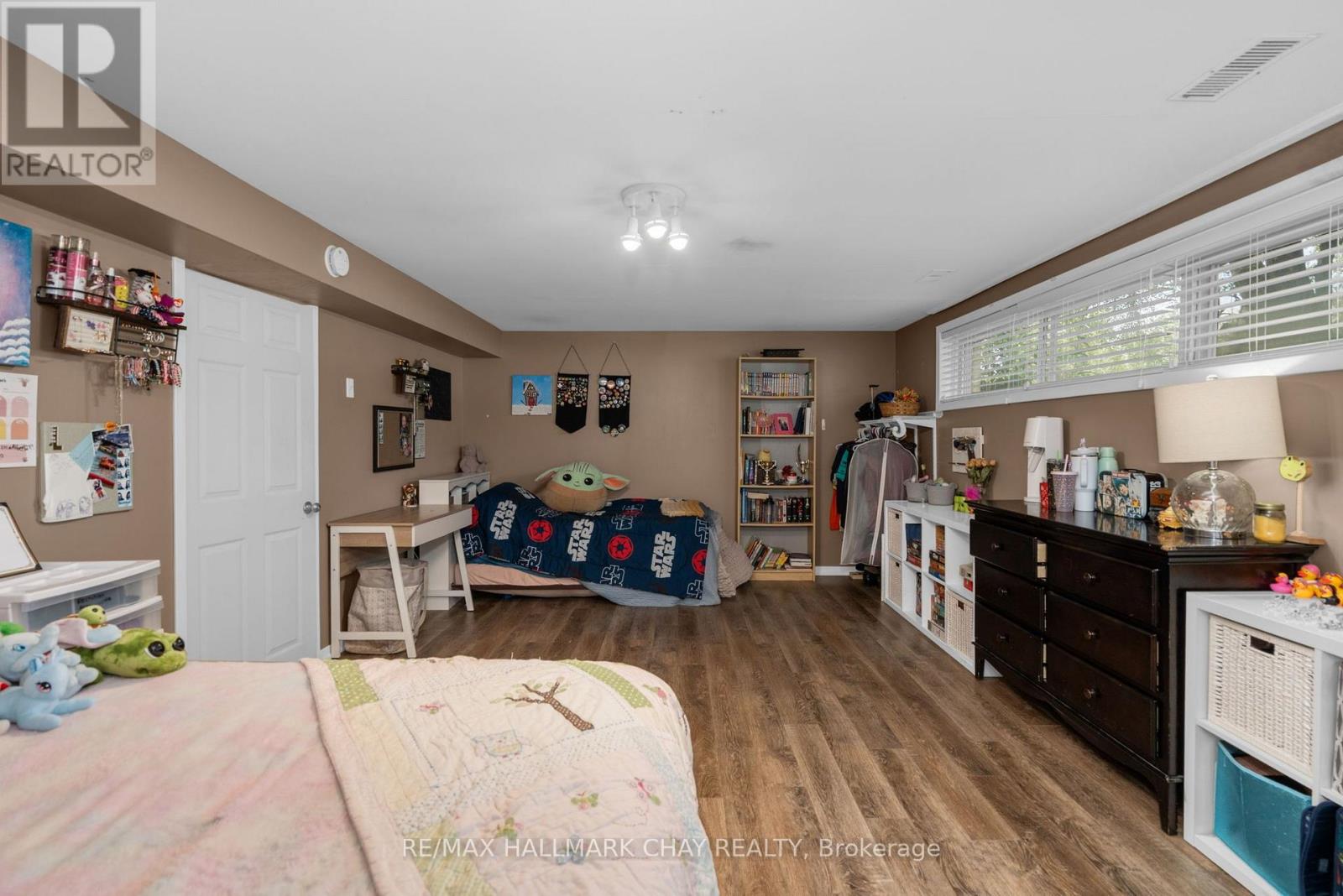 254 ST VINCENT STREET - 18