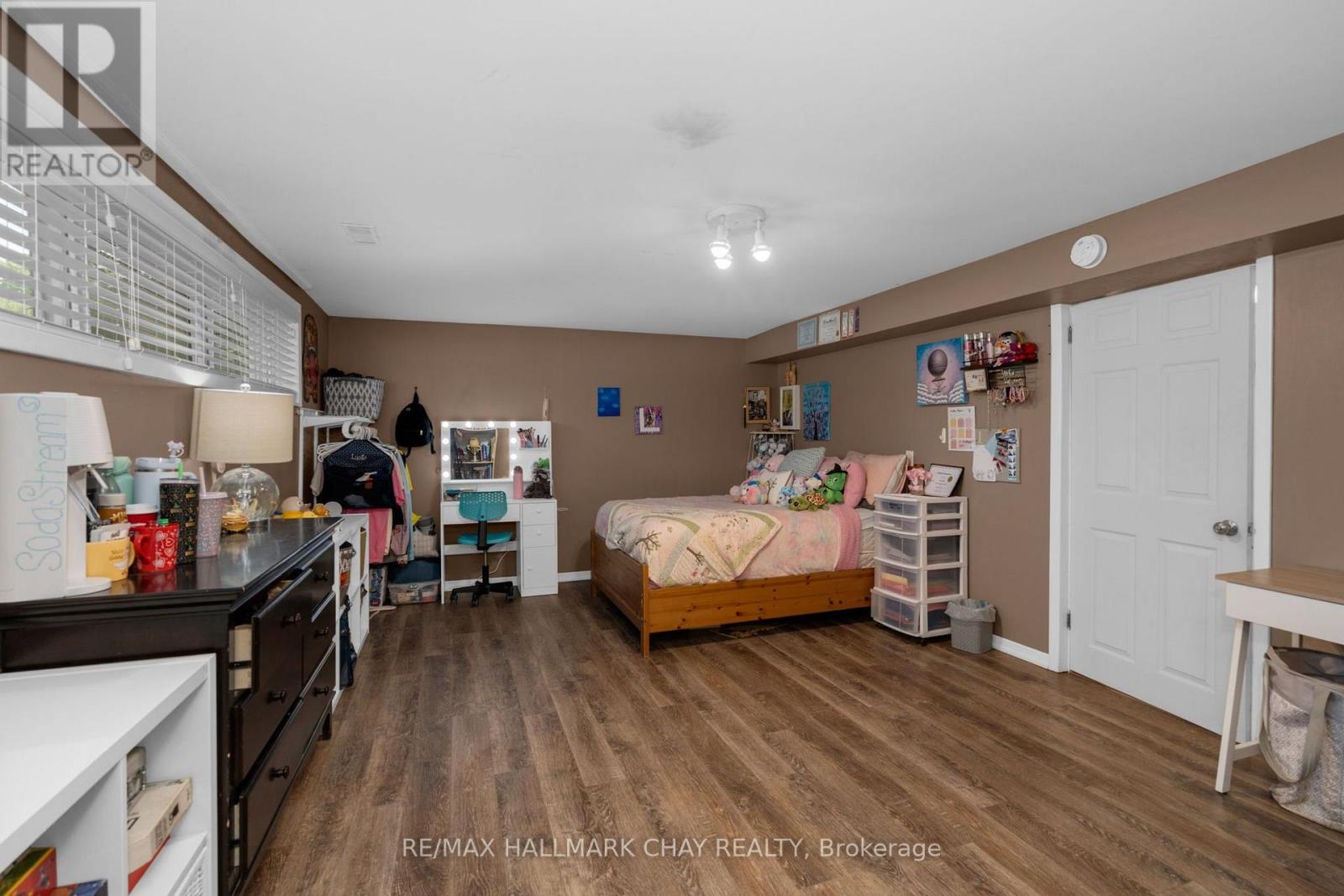 254 ST VINCENT STREET - 19