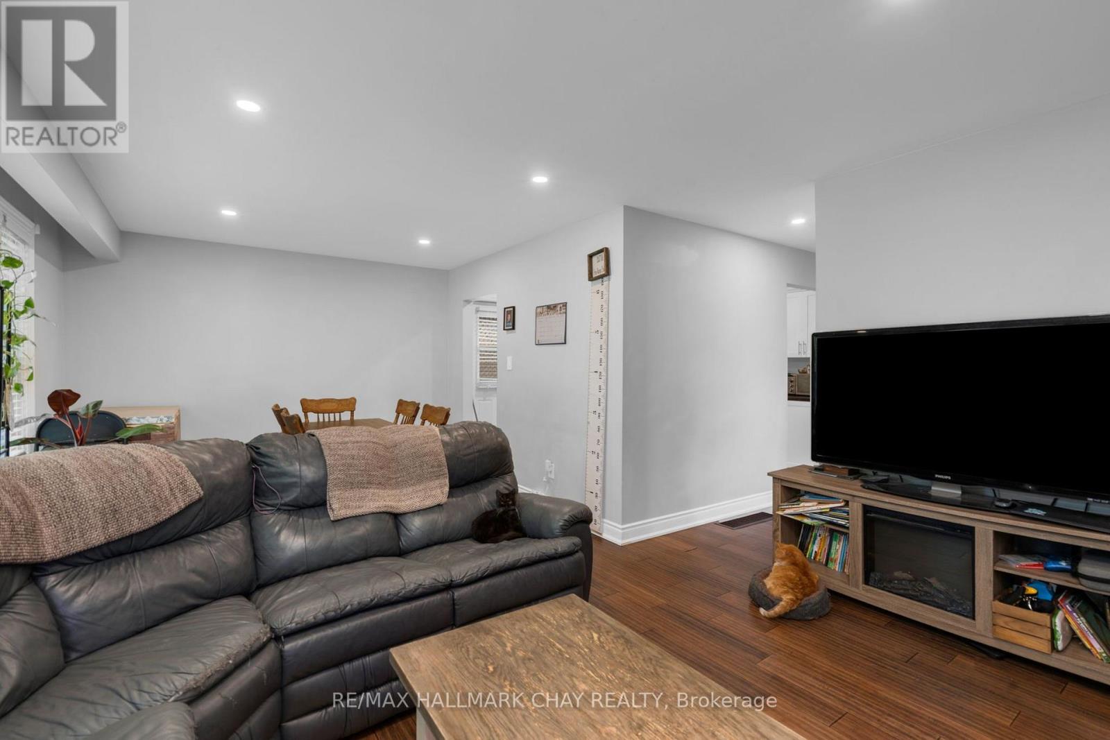 254 ST VINCENT STREET - 4