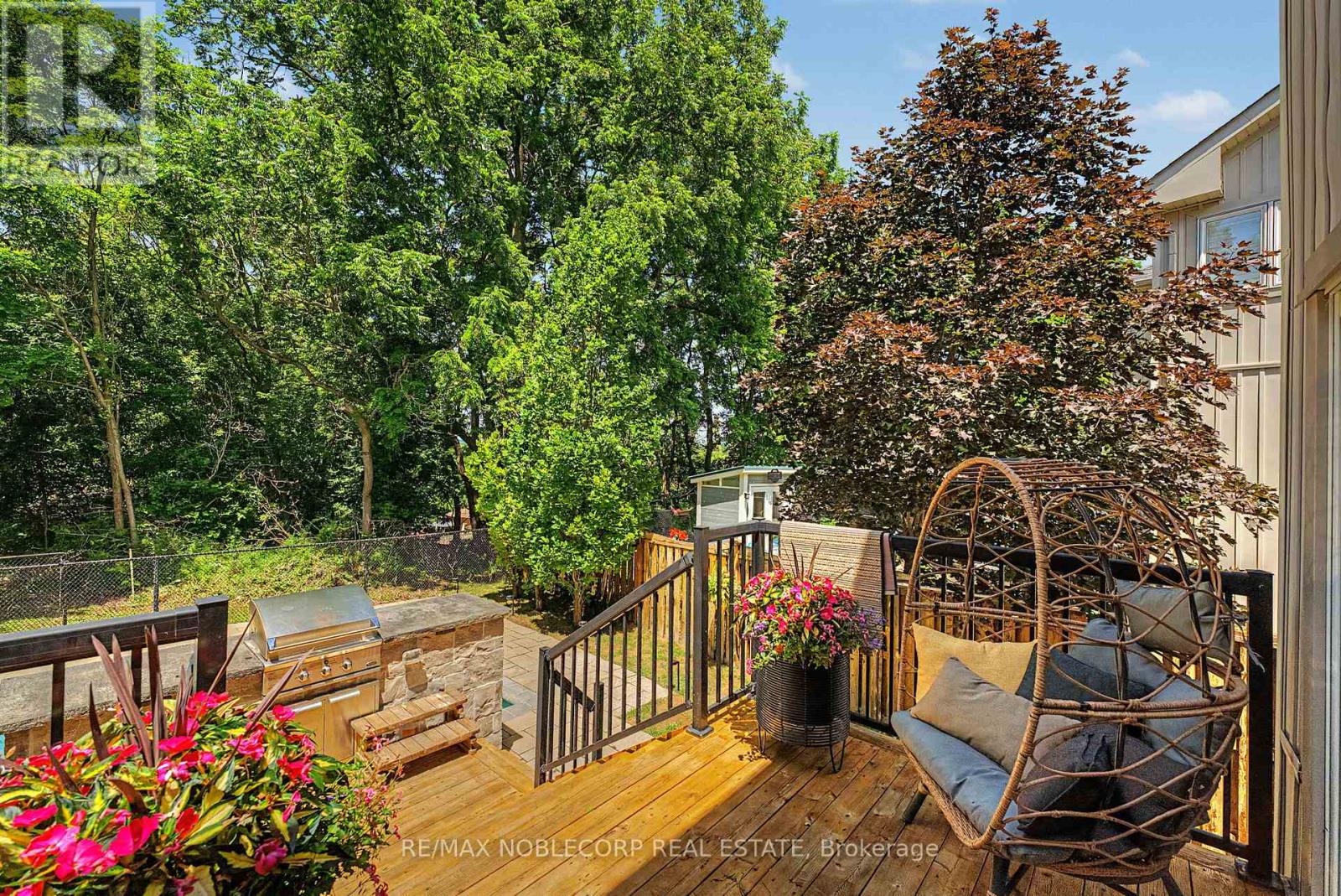 68 MEADOWGLEN BOULEVARD - 38