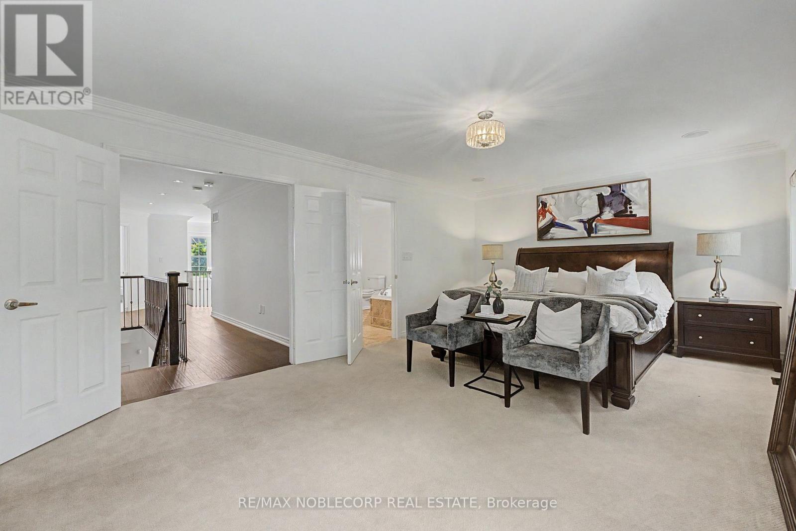 68 MEADOWGLEN BOULEVARD - 19