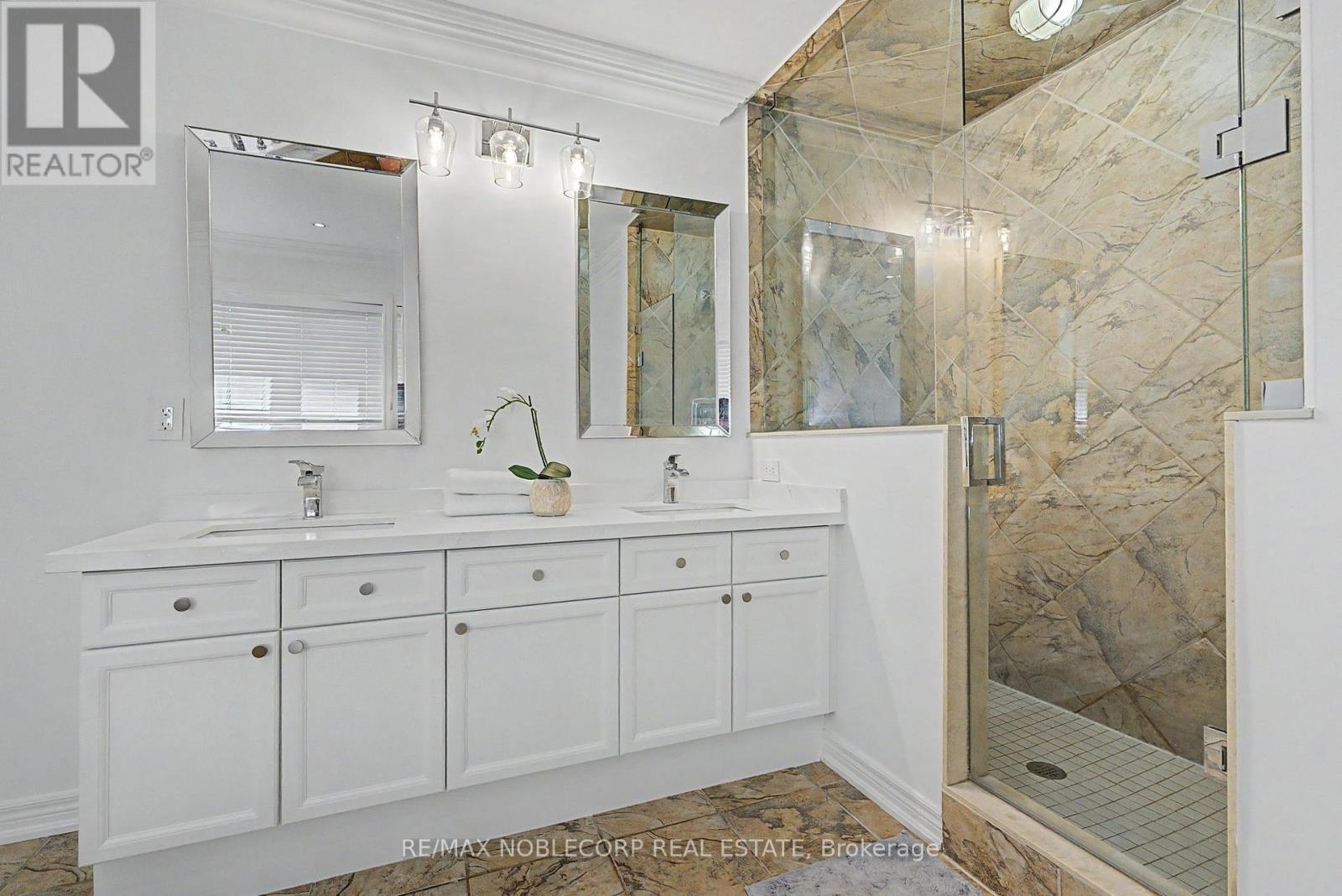 68 MEADOWGLEN BOULEVARD - 22