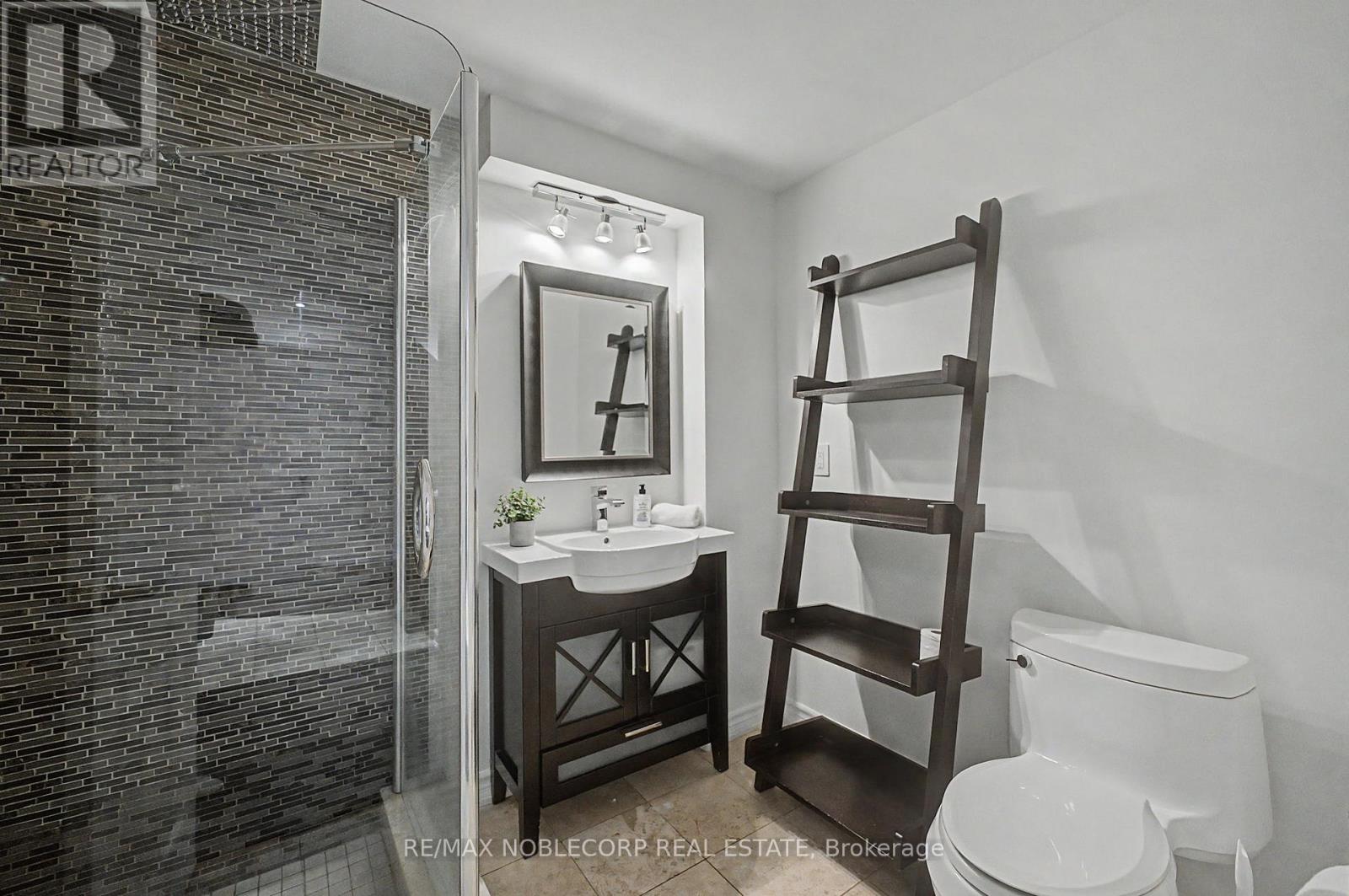 68 MEADOWGLEN BOULEVARD - 37