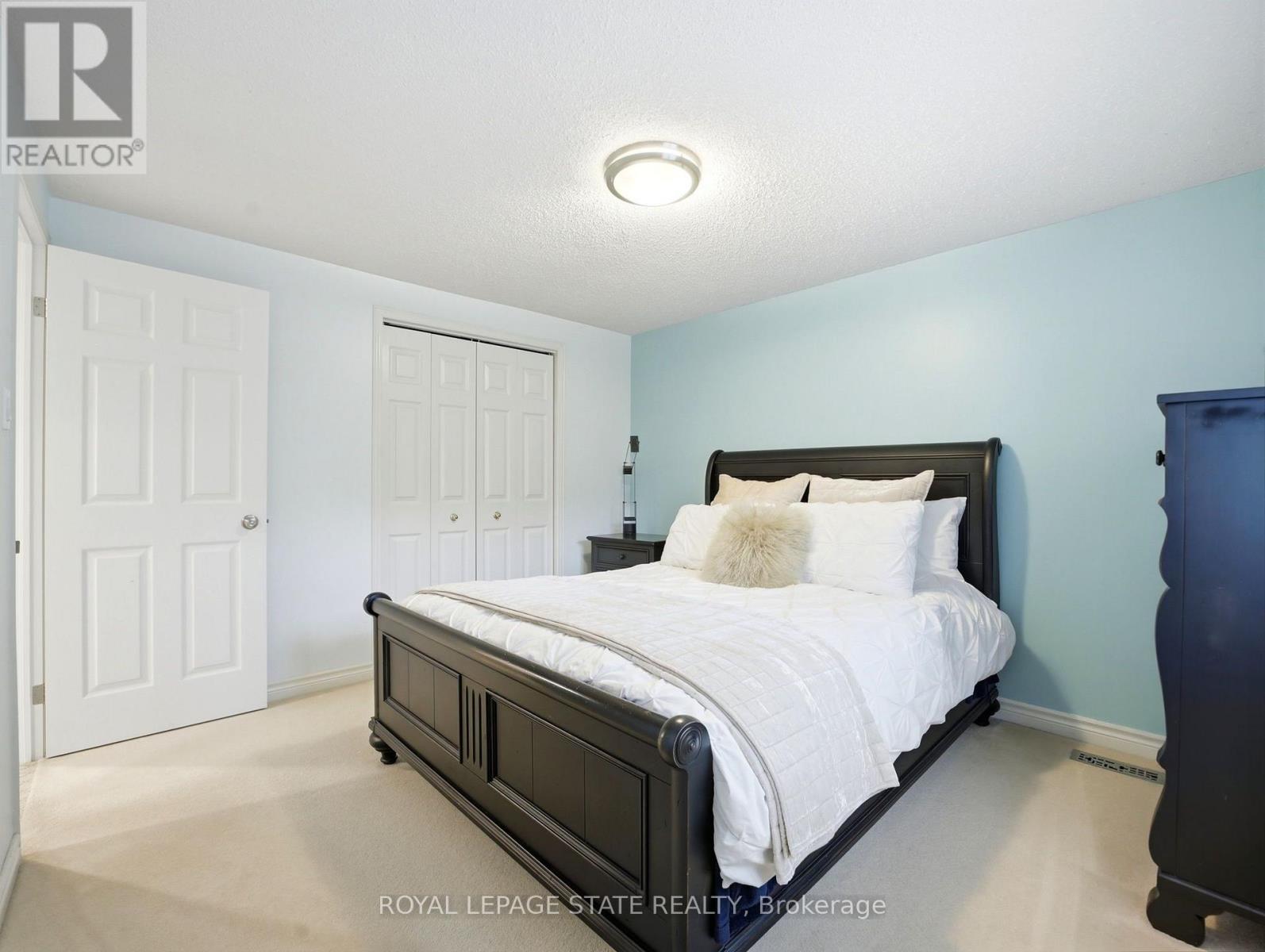 2 CHARTERHOUSE CRESCENT - Image 30