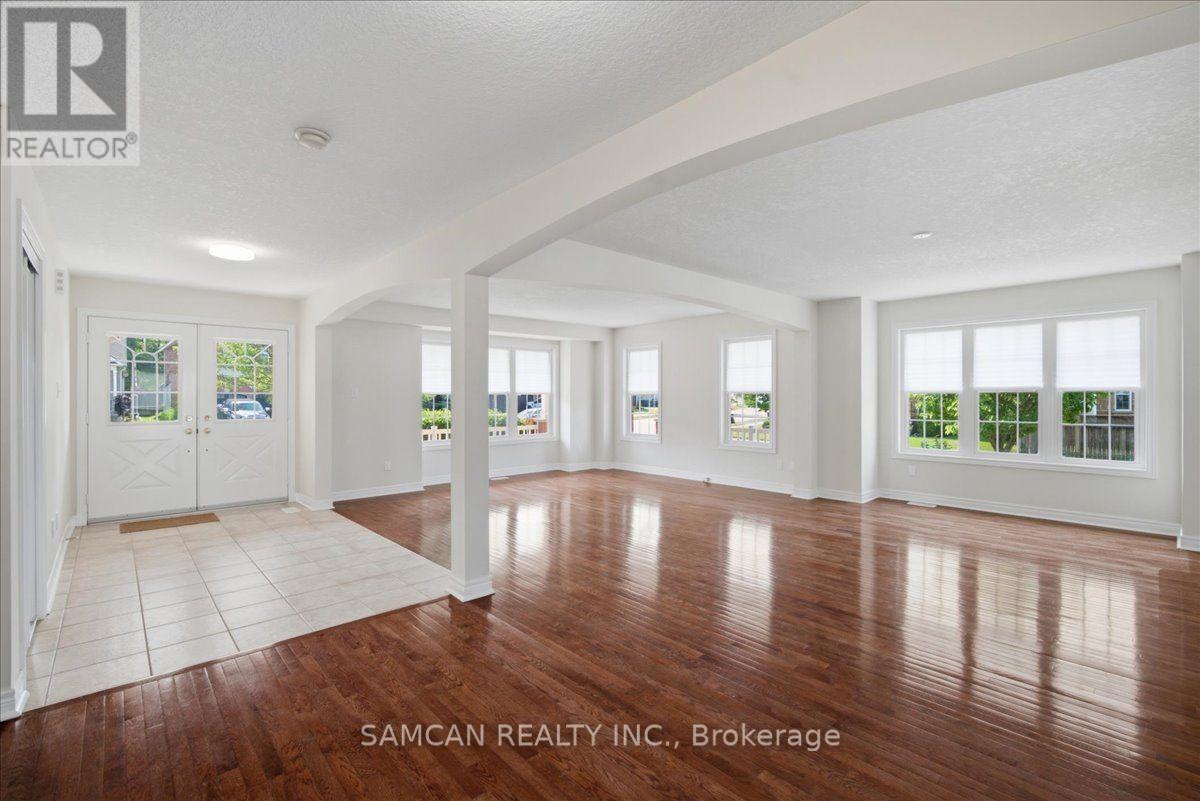 58 HUNTER WAY - 15
