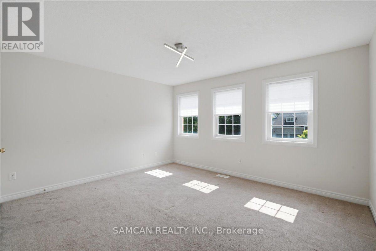 58 HUNTER WAY - 30