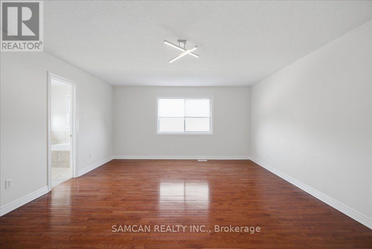 58 HUNTER WAY - 35