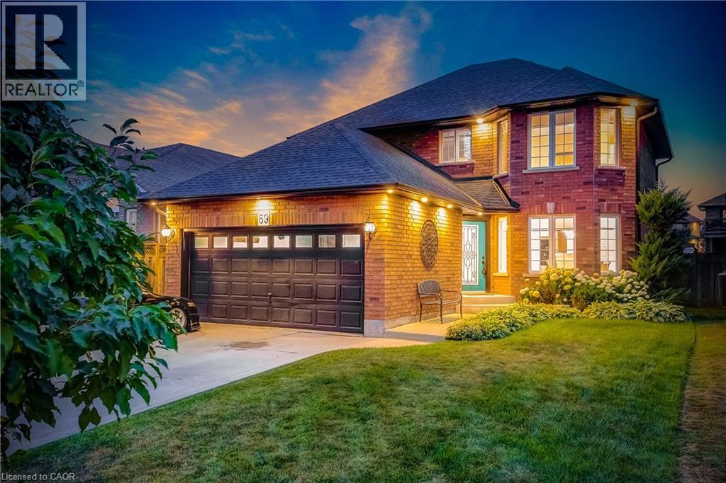 69 SOLSBURY Crescent - 1