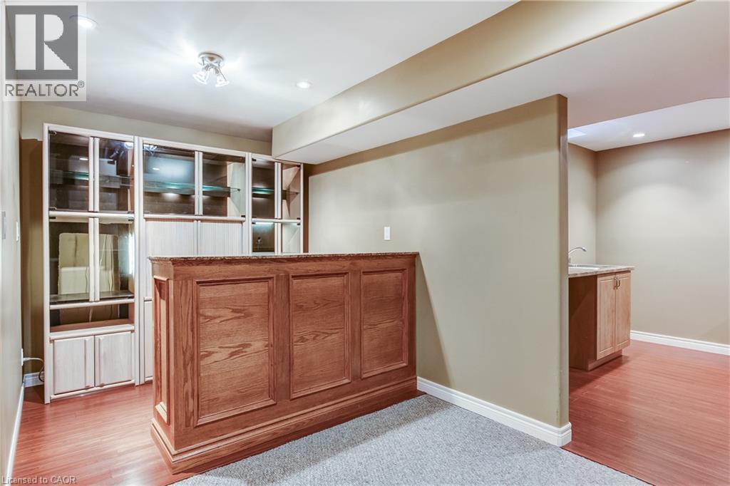 69 SOLSBURY Crescent - 40