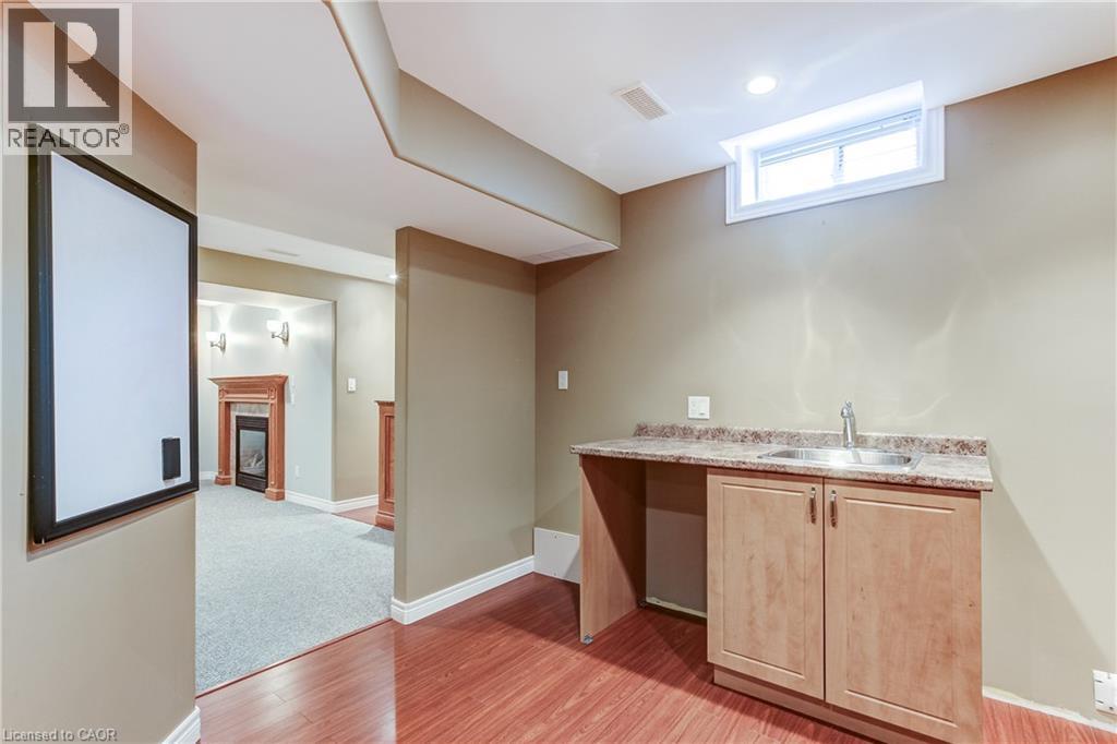 69 SOLSBURY Crescent - 41