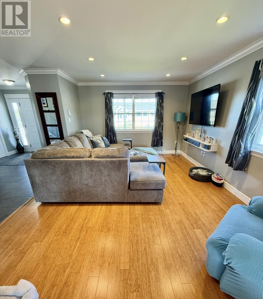 38 Grace Avenue thumbnail 14
