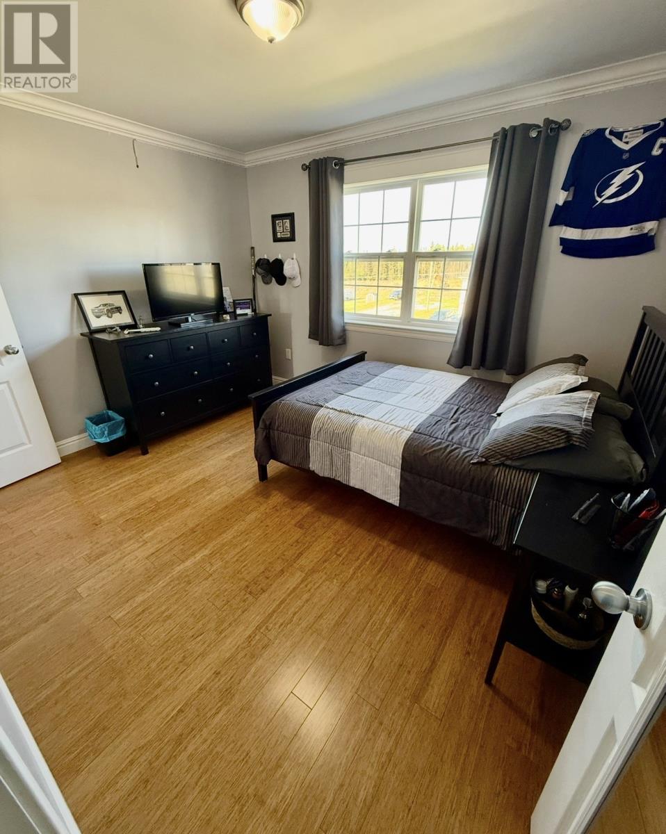 38 Grace Avenue thumbnail 29