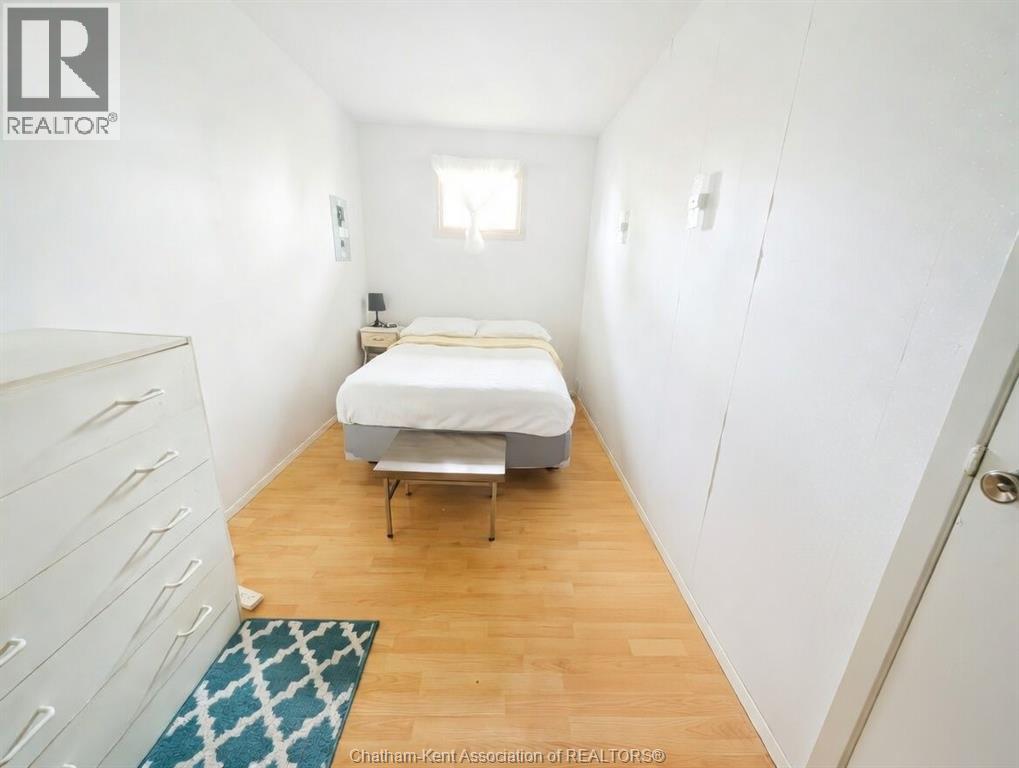 8611 - 8615 Furnival ROAD - 21