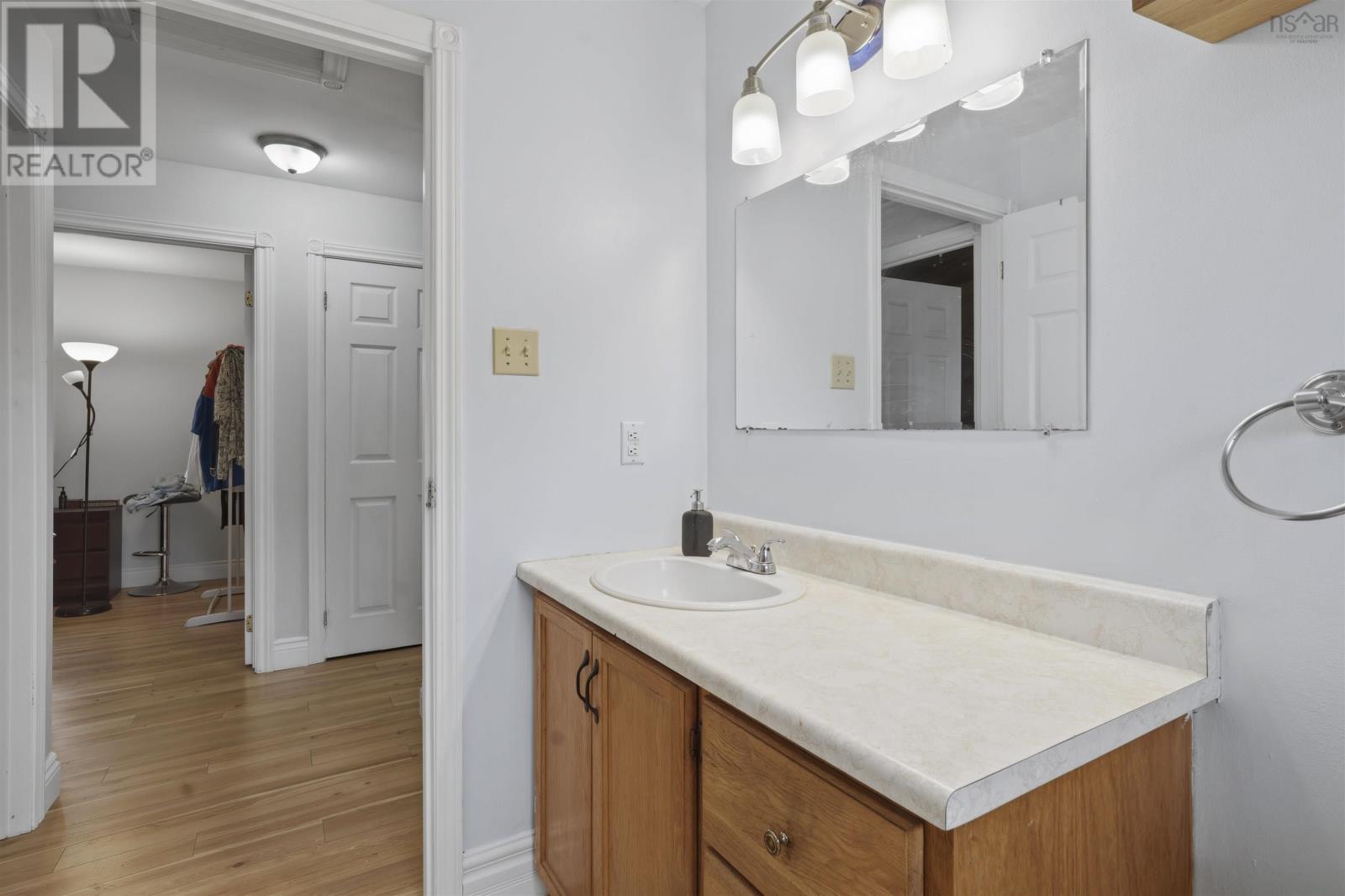 3 Windcrest Avenue - 12