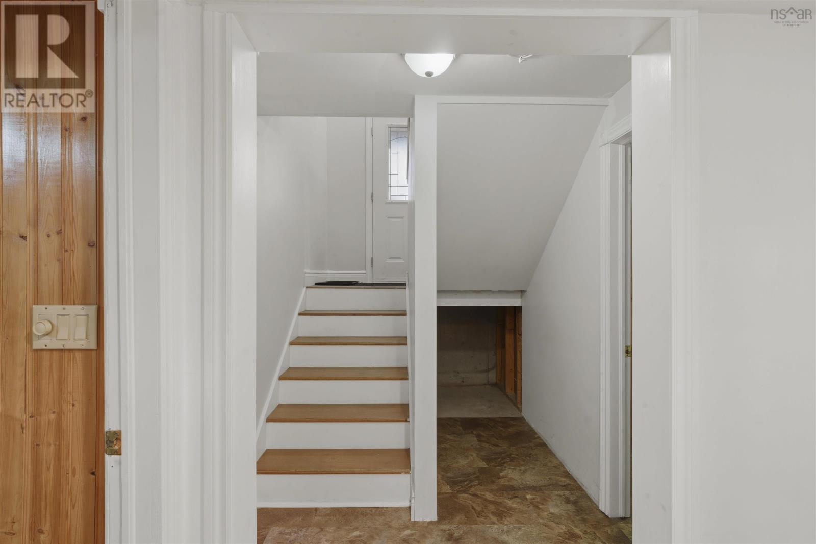 3 Windcrest Avenue - 23