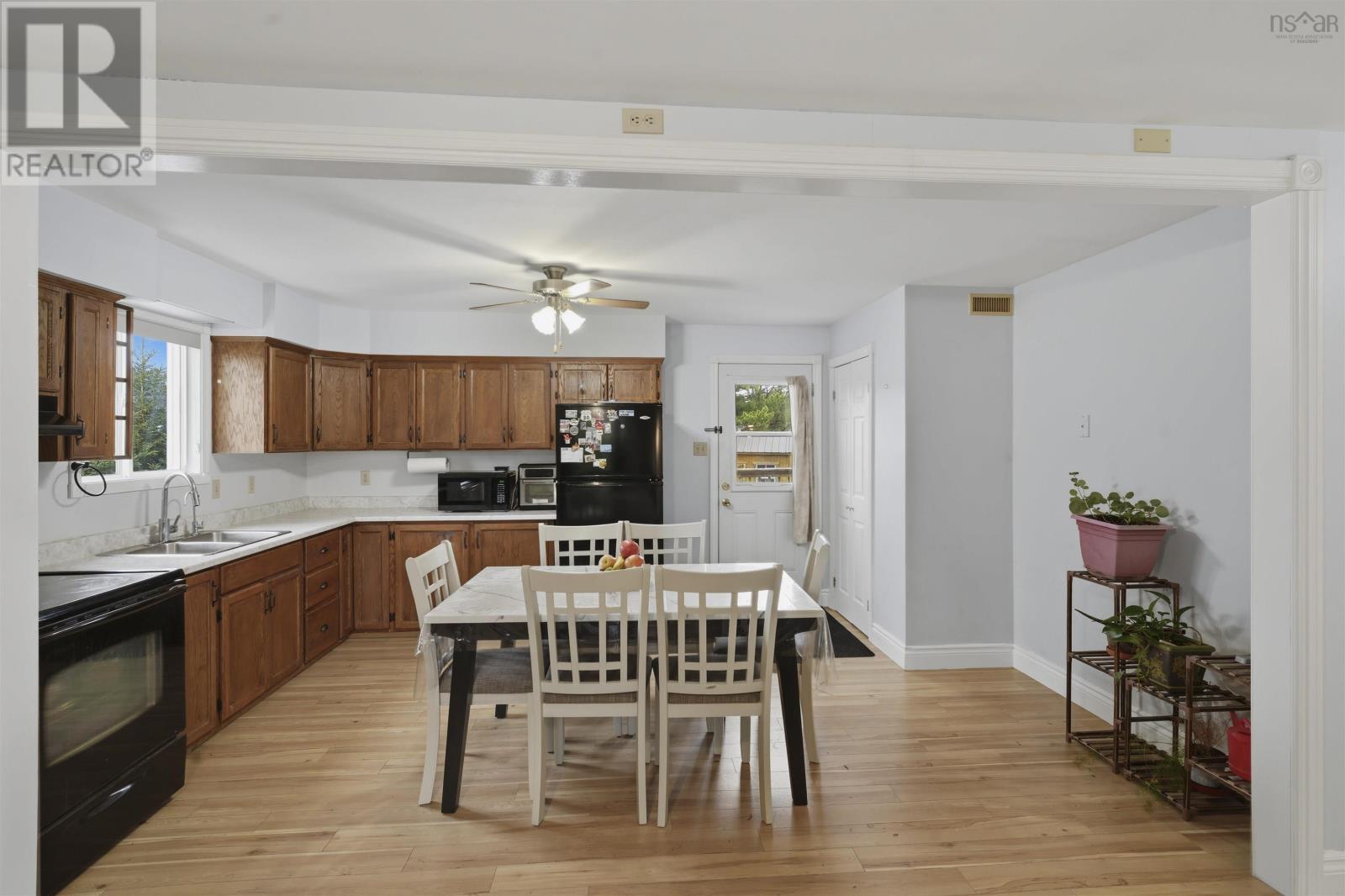 3 Windcrest Avenue - 4