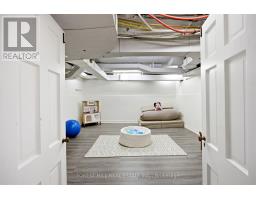 4 Ridgewood Road, Toronto, ON M5P1T5 Photo 30