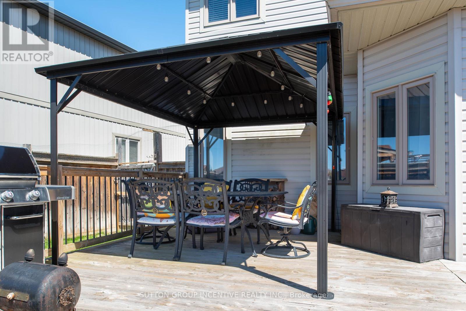 174 MAPLEWOOD DRIVE - 20