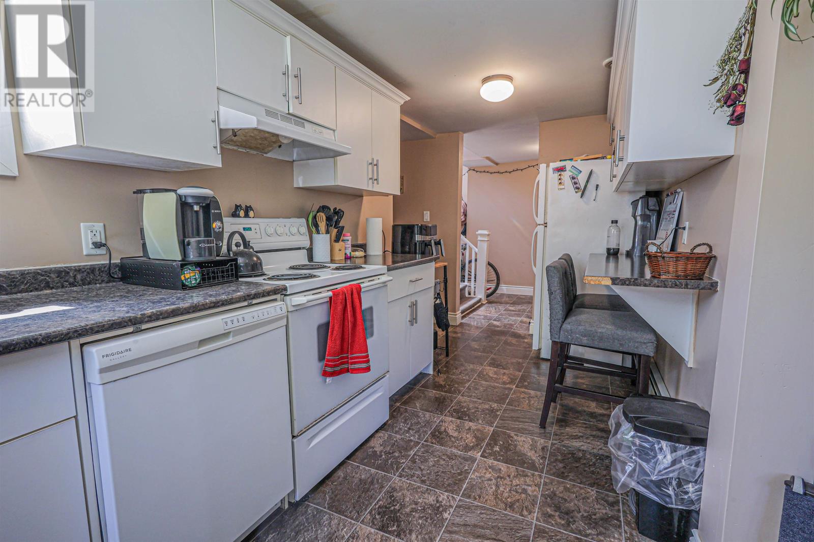 72,74,76 Parkview Drive - Image 23