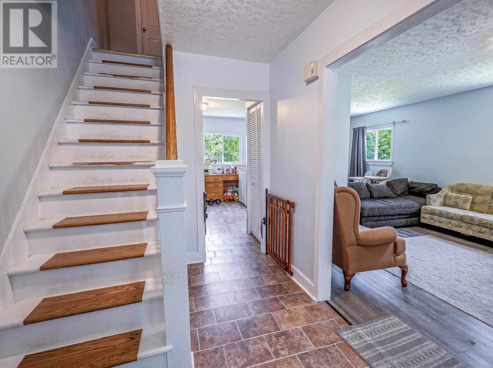 72,74,76 Parkview Drive - 9