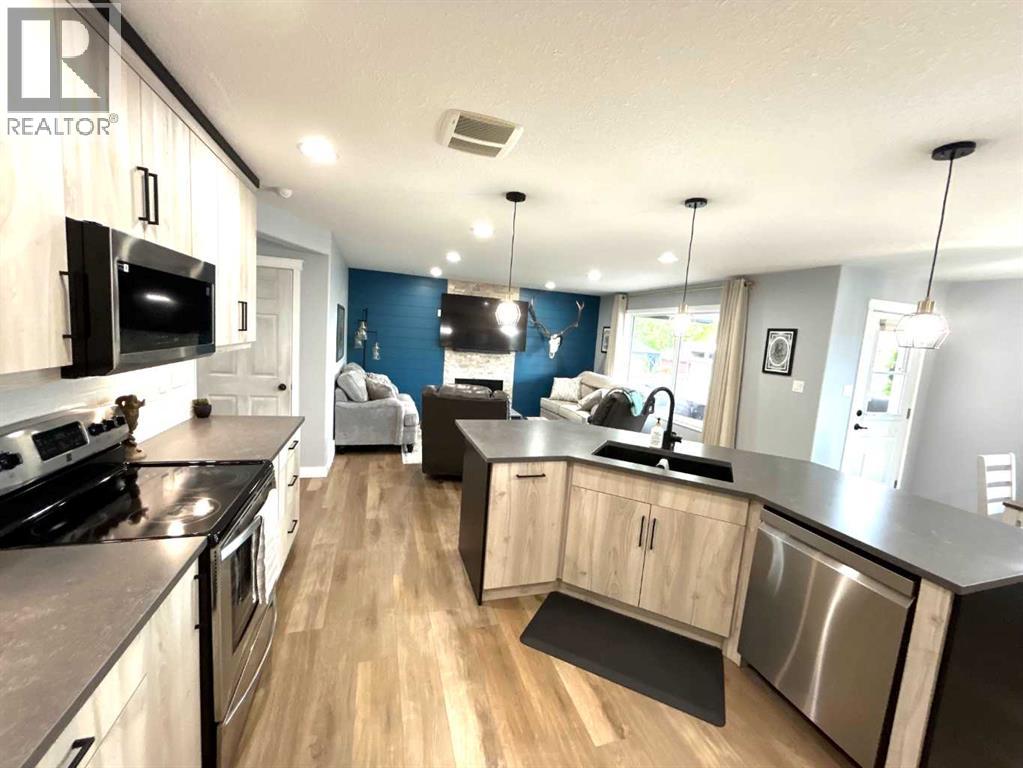 938 Manor Place SE - 12