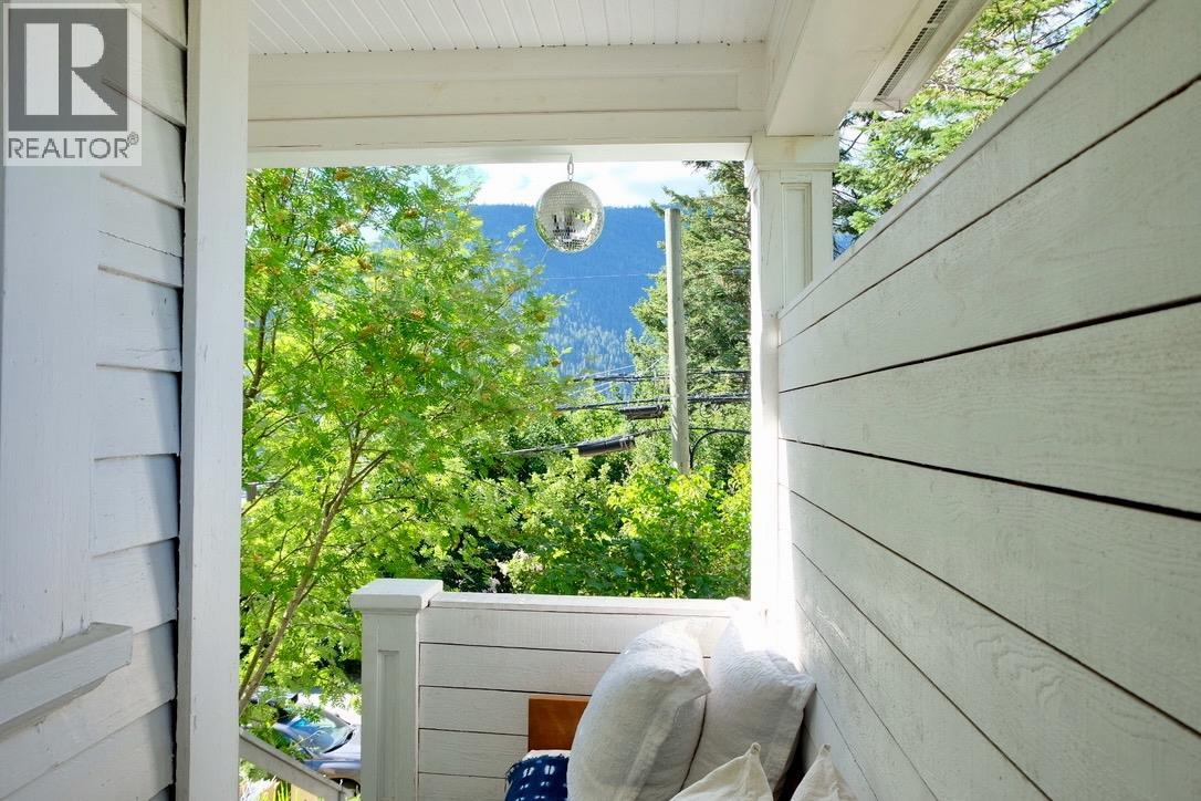 824 SILICA Street - 19