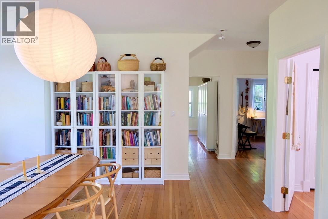 824 SILICA Street - 31