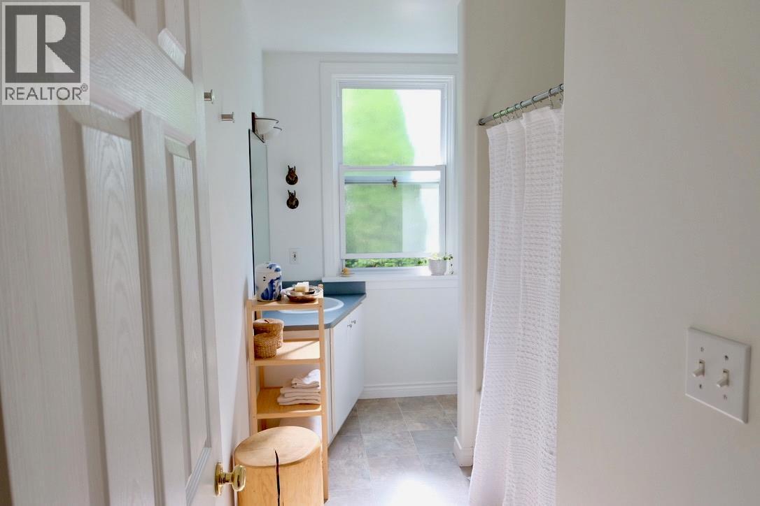 824 SILICA Street - 39