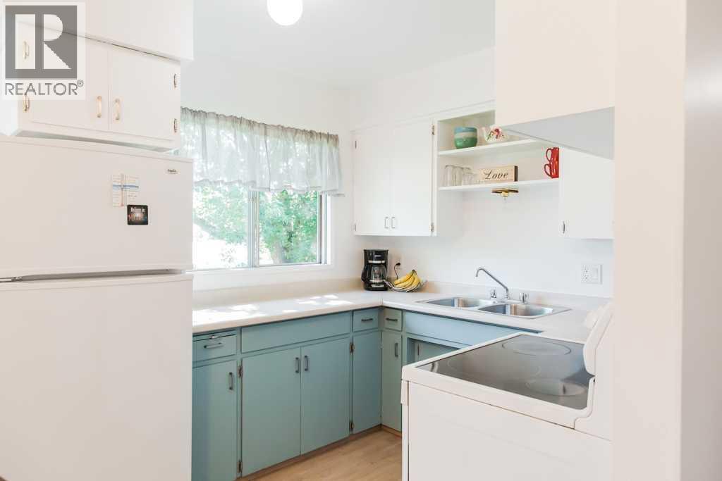 8803 98 Street - 16