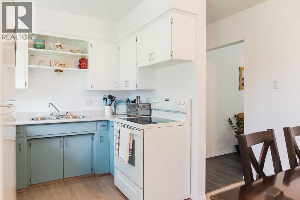 8803 98 Street - 17