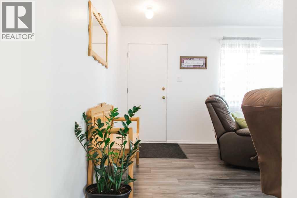 8803 98 Street - 22