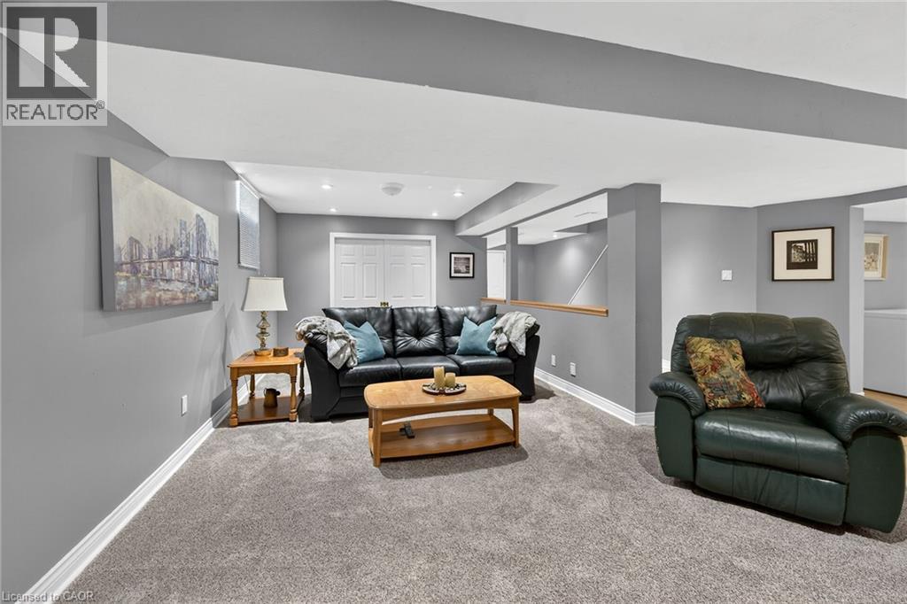 32 SYMPHONY Place - 34