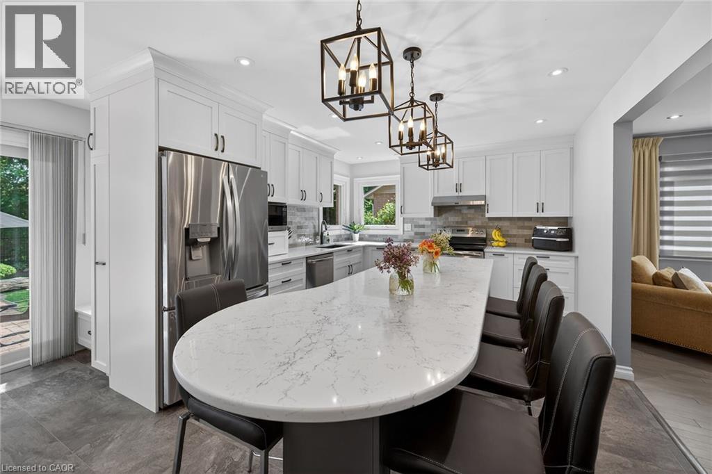 32 SYMPHONY Place - Image 10